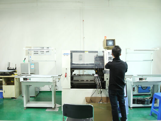 D4 LED-Feuchtigkeitsdichte Lampe mit DIP Schaltnetz und 3CCT Schleife in-out Draht 3*1.5/2.5mm2 oder 5*1.5/2.5mm2 Kabel durch geeignet für Werkstätten und Lager